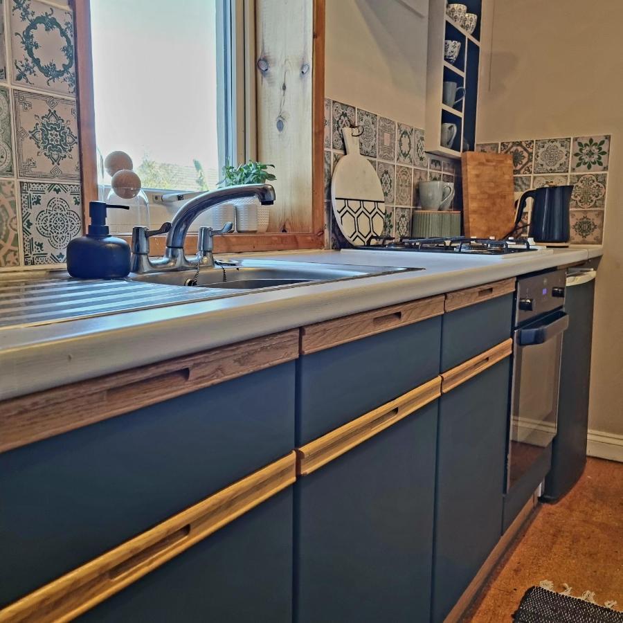 2 Bedroom House Within Walking Distance Of Town Cowes  Εξωτερικό φωτογραφία